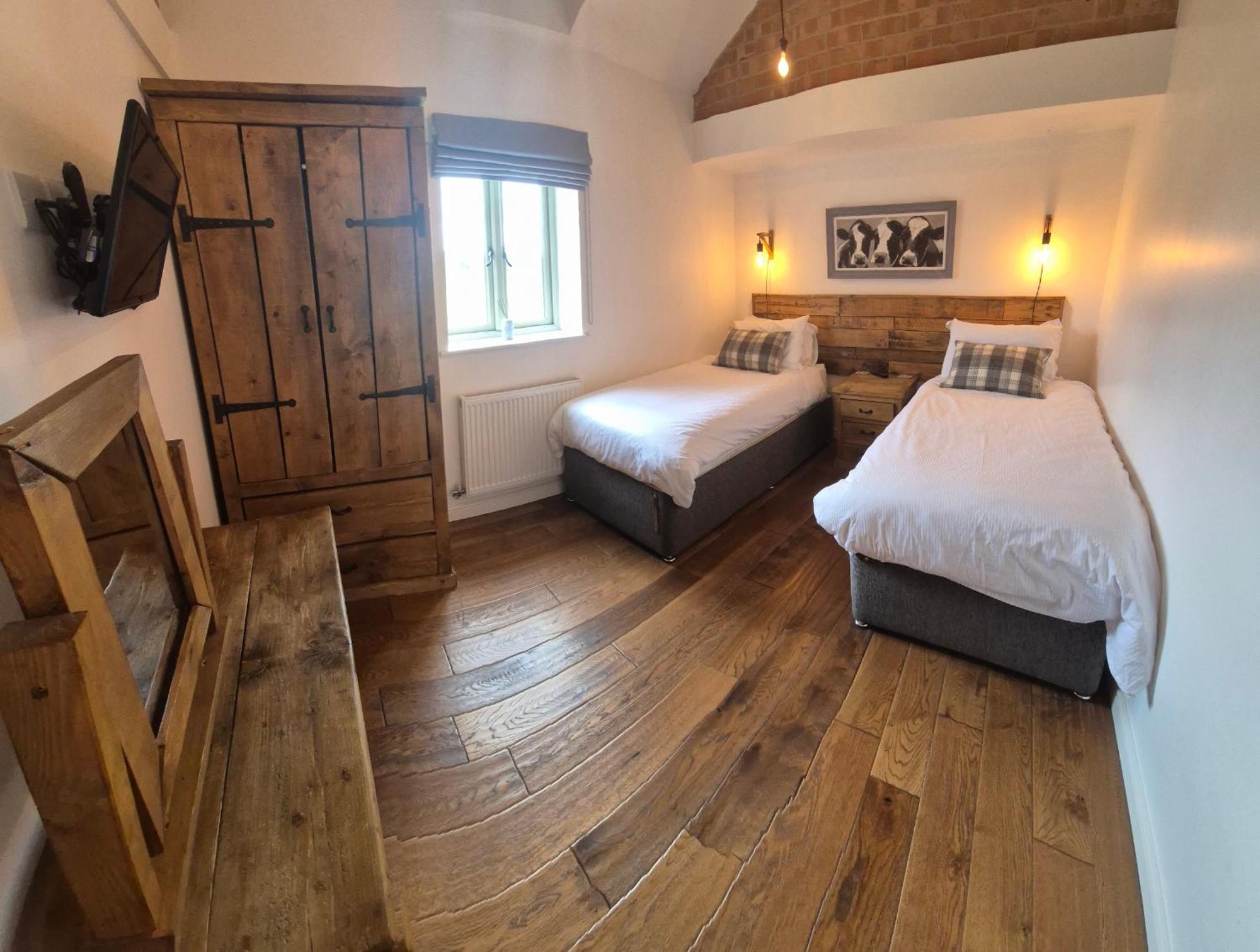 Bowland Breaks-A Luxury Barn Conversion With Optional Hot Tub, Log Burner And Countryside Views ロングリッジ エクステリア 写真