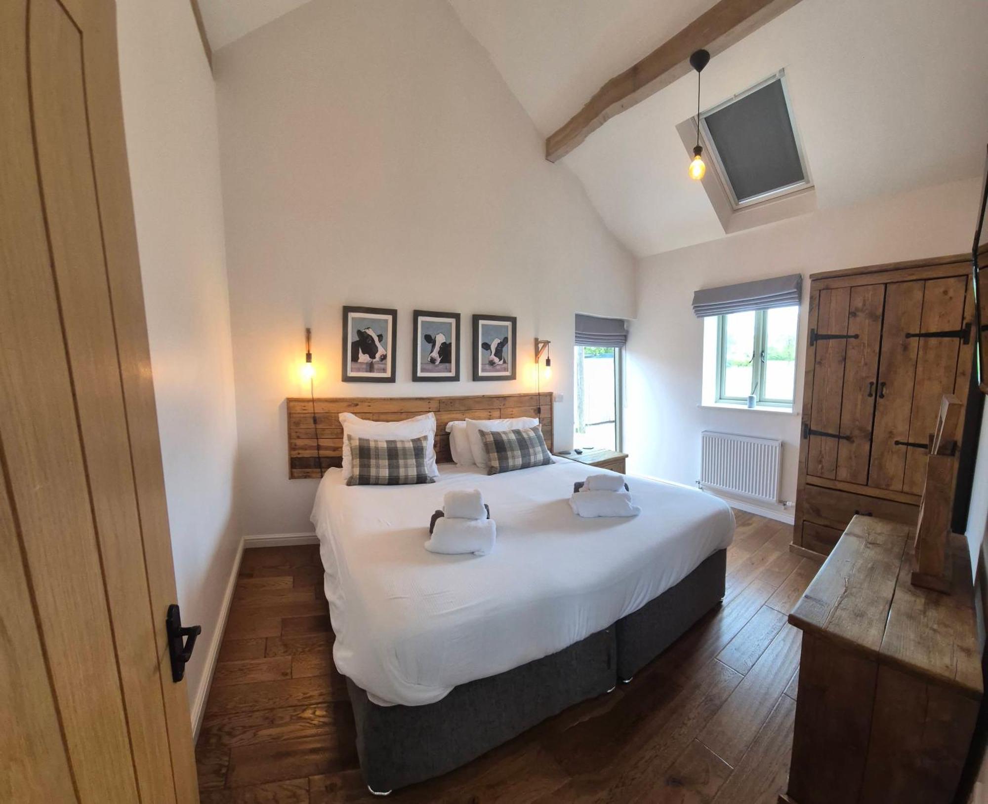 Bowland Breaks-A Luxury Barn Conversion With Optional Hot Tub, Log Burner And Countryside Views ロングリッジ エクステリア 写真