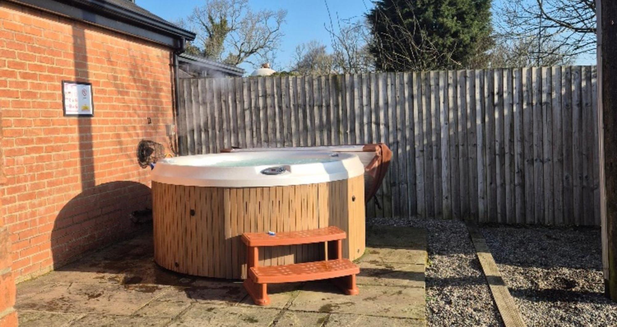 Bowland Breaks-A Luxury Barn Conversion With Optional Hot Tub, Log Burner And Countryside Views ロングリッジ エクステリア 写真